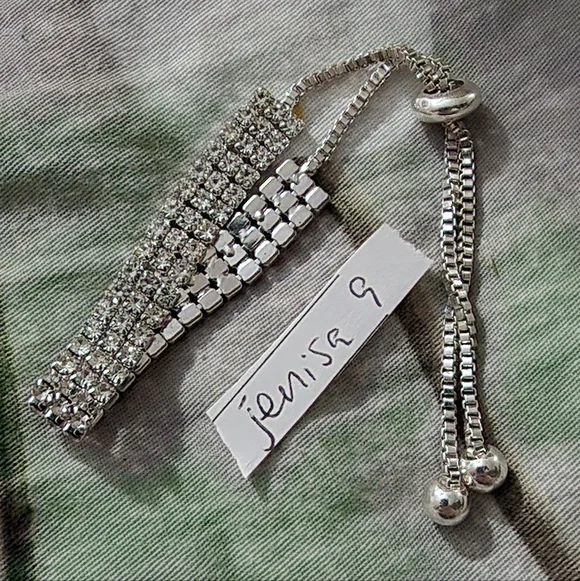 @jenisalady Bundle - Picture 3 of 3